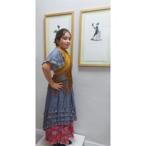 Traje de flamenca niña lino gris